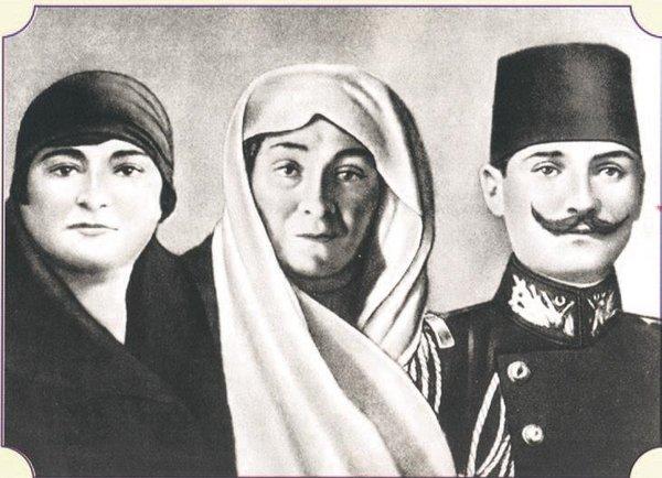 ATATÜRK'ün Ailesi